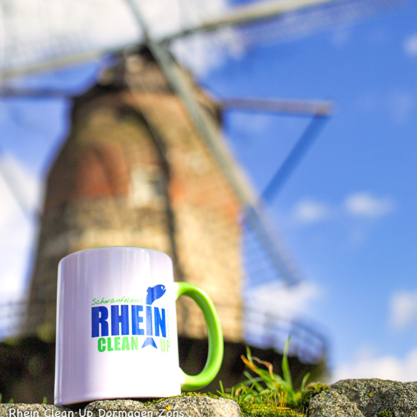 Unsere Tasse vor der Zonser Mühle